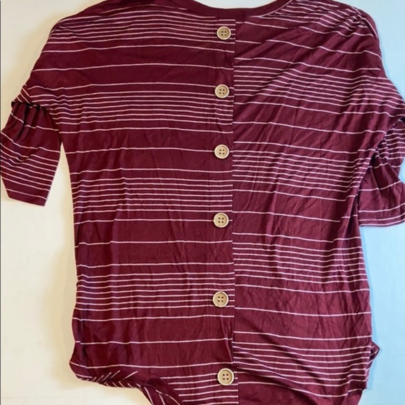 Misia burgundy top with buttons down the back made in the USA Size Medium - Picture 2 of 4